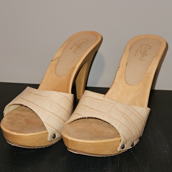 Candies Beige Platform Heels - Picture 1 of 5